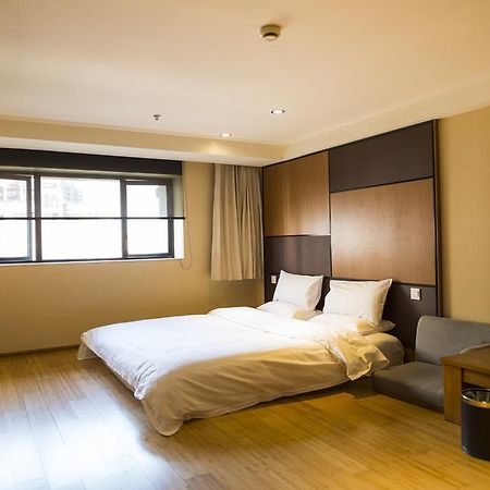 Ji Hotel Wuhan Guanggu Plaza Eksteriør bilde