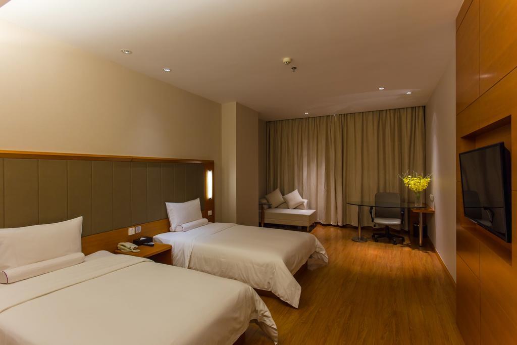 Ji Hotel Wuhan Guanggu Plaza Rom bilde
