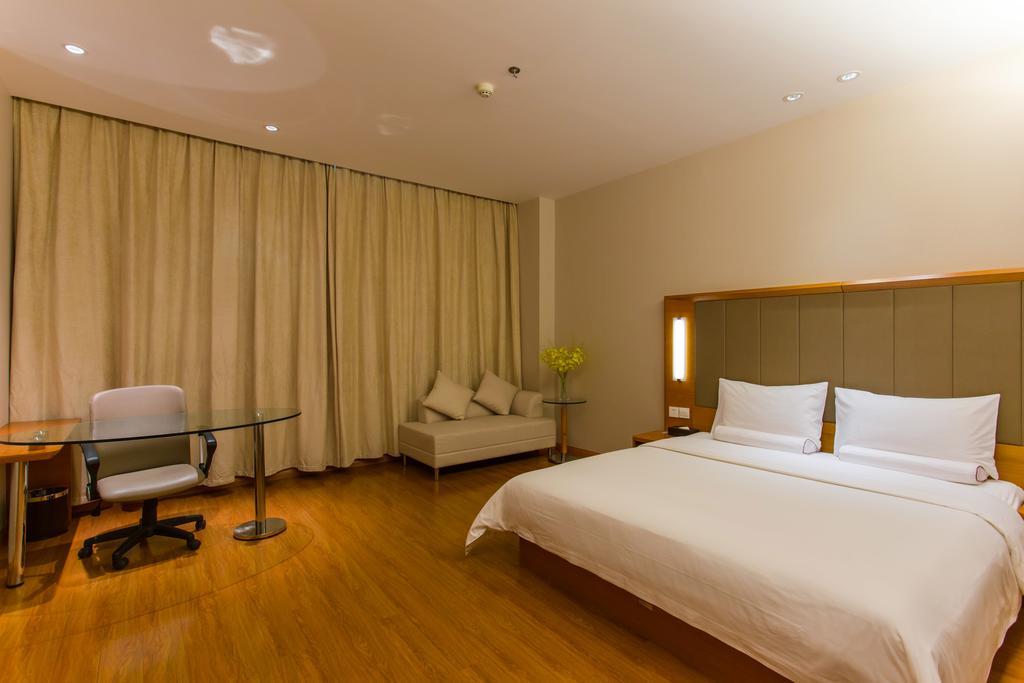 Ji Hotel Wuhan Guanggu Plaza Rom bilde