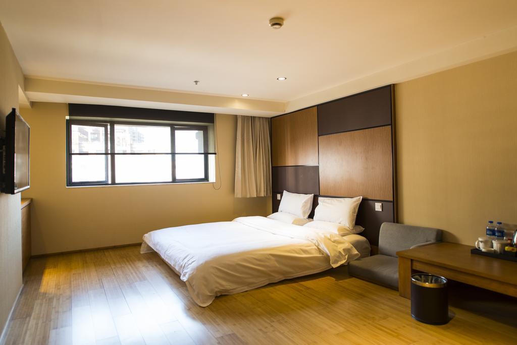 Ji Hotel Wuhan Guanggu Plaza Eksteriør bilde