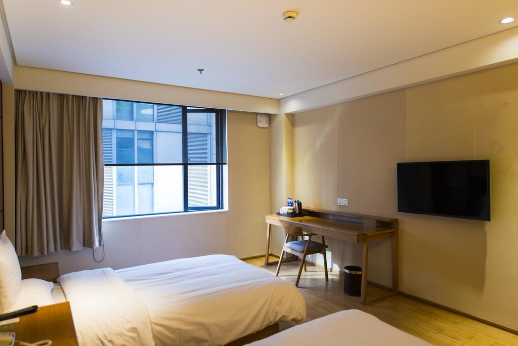 Ji Hotel Wuhan Guanggu Plaza Eksteriør bilde