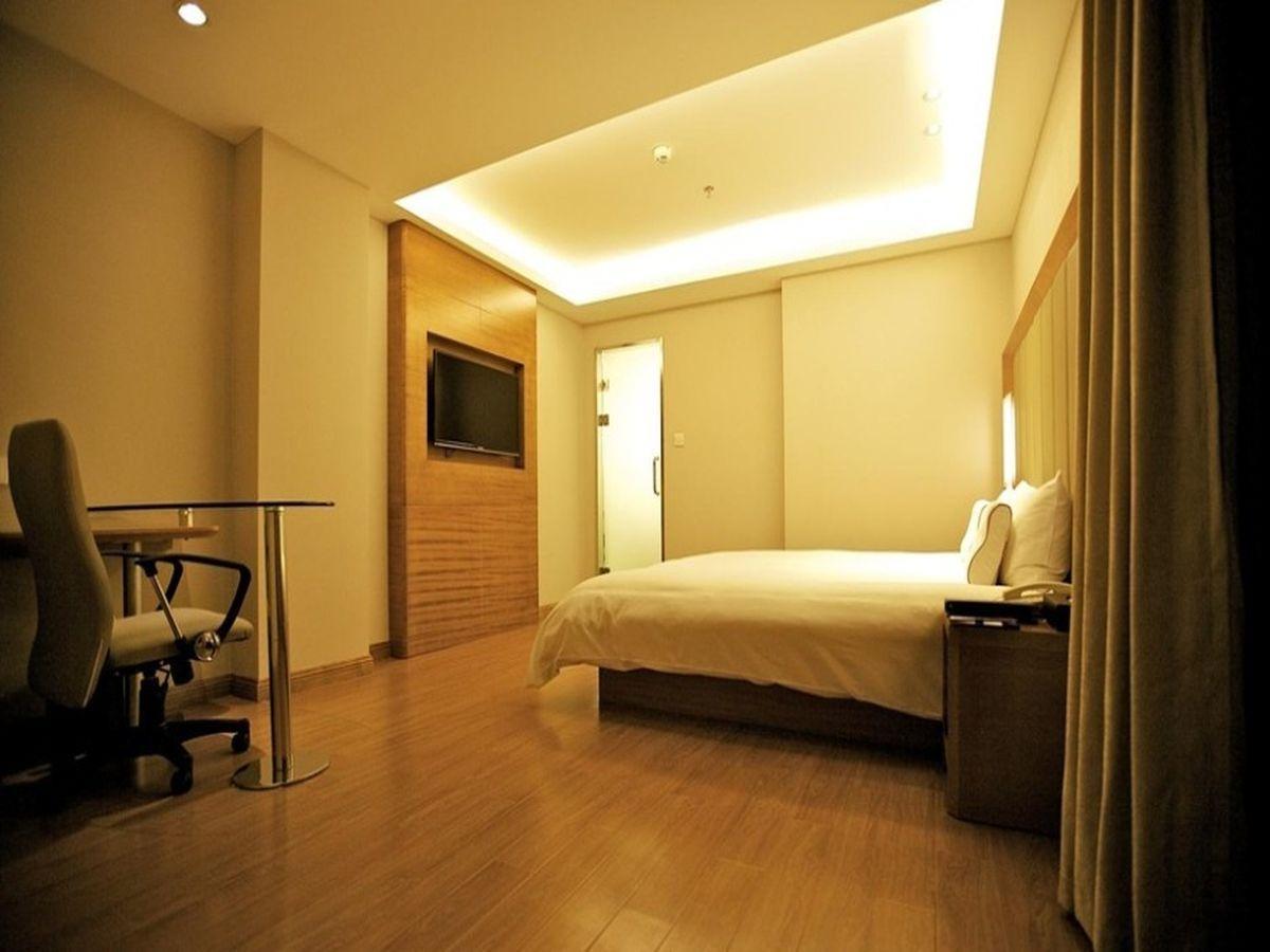 Ji Hotel Wuhan Guanggu Plaza Eksteriør bilde